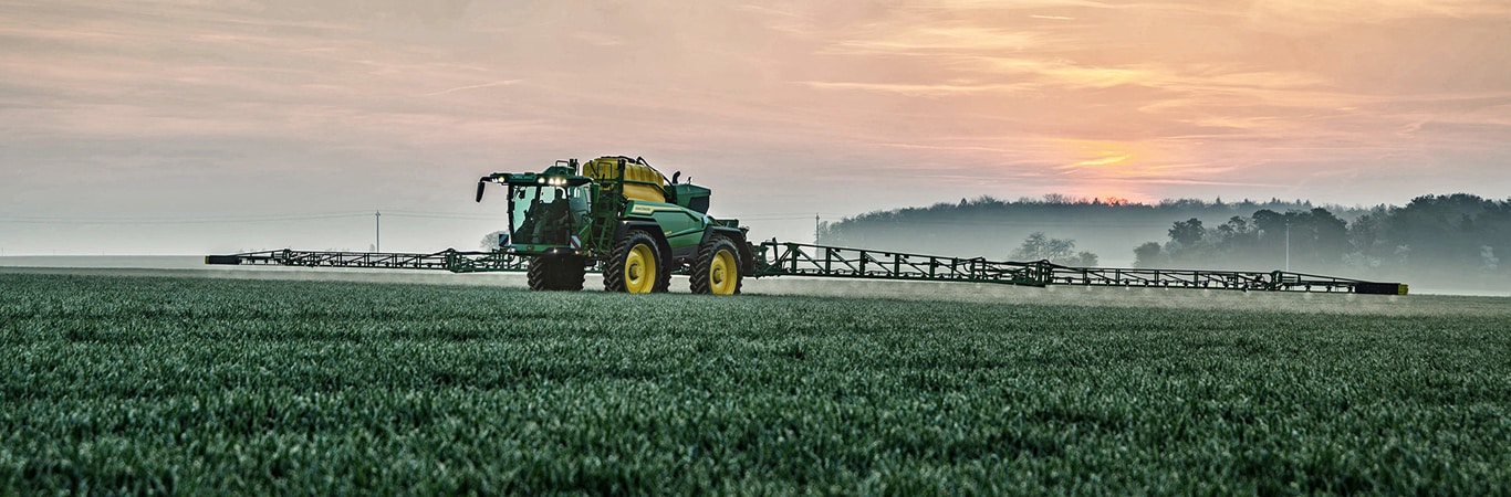 Front view of a 500R sprayer working in a field