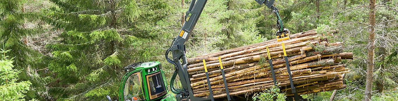 John Deere 1010G perveža medieną miške