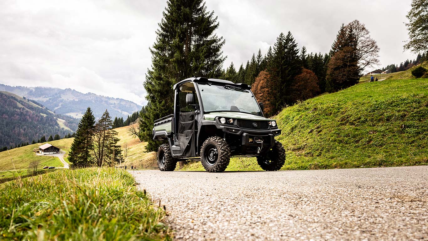Universalieji visureigiai Gator, XUV865M, paruošta keliams