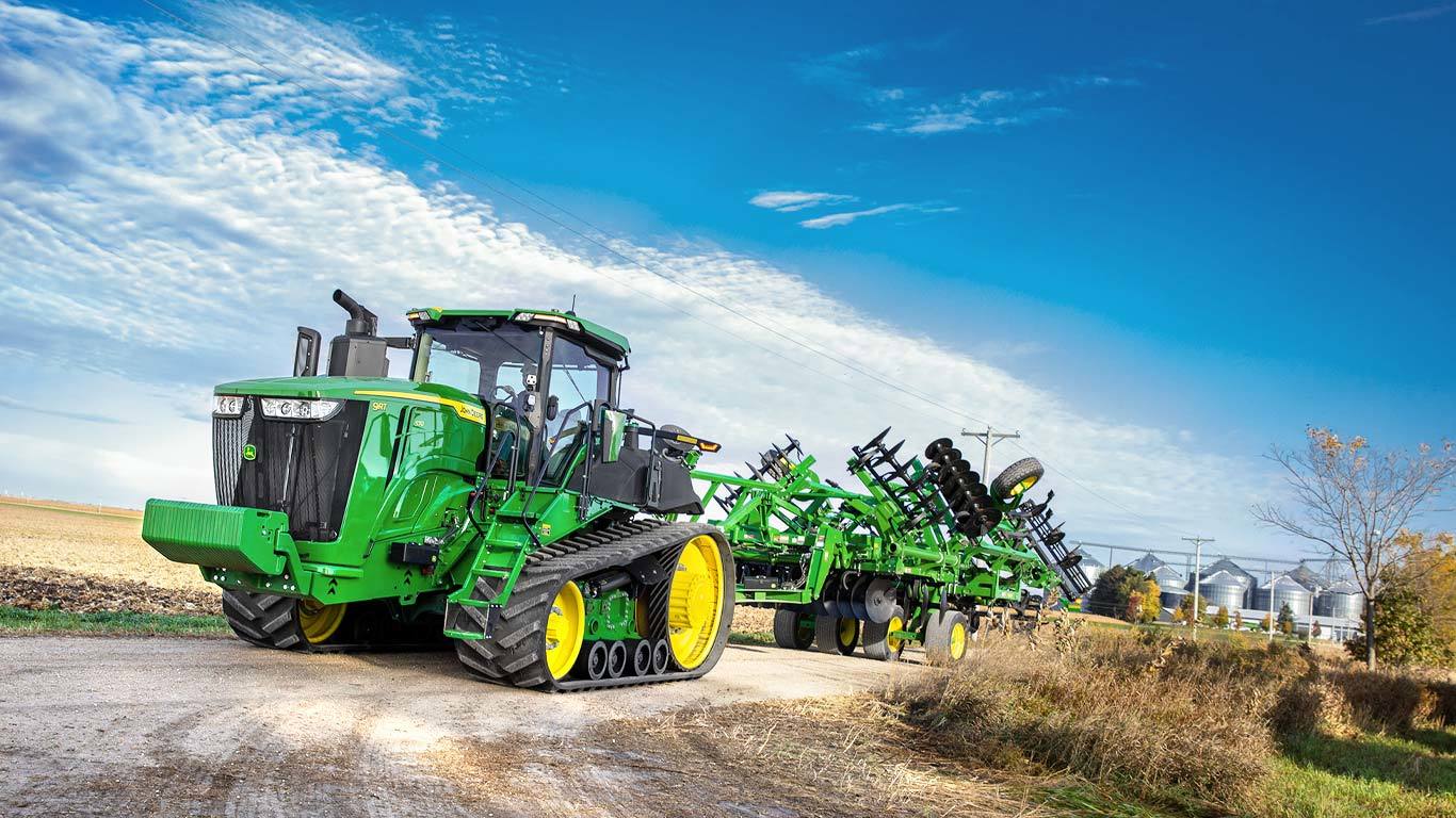 9 serijos traktorius l John Deere