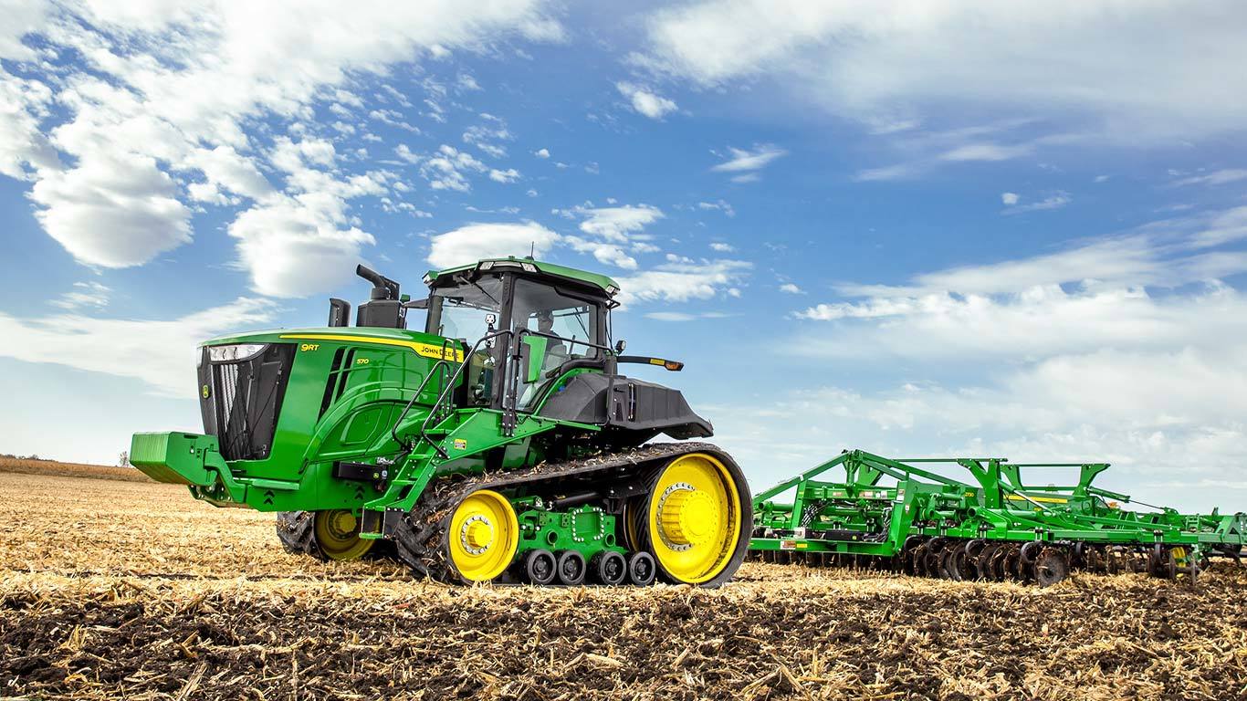 9 serijos traktorius l John Deere