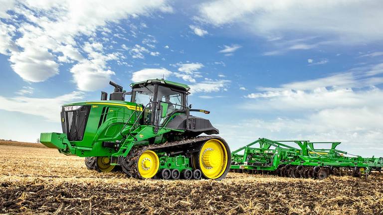 9 serijos traktorius l John Deere