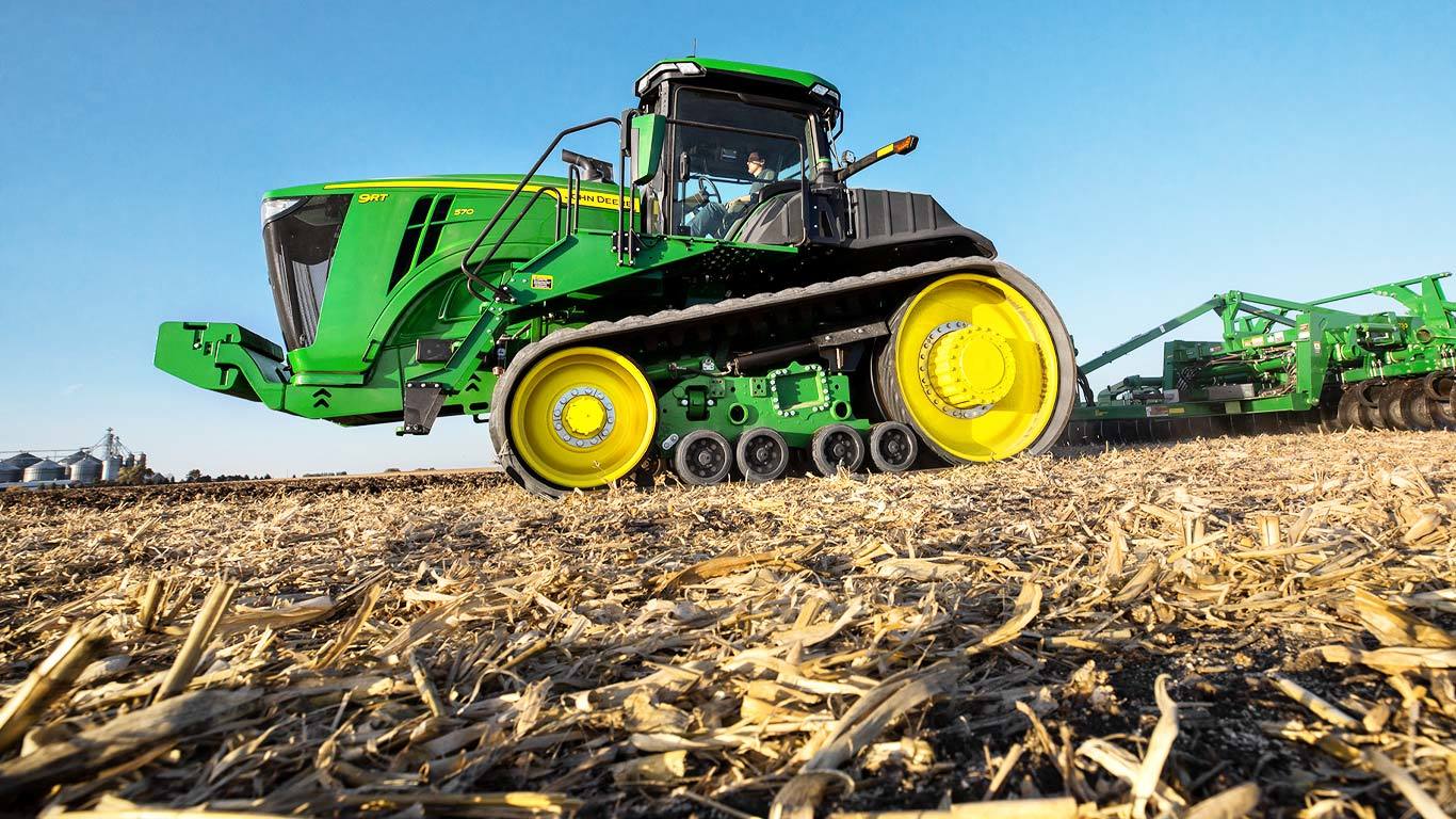 9 serijos traktorius l John Deere
